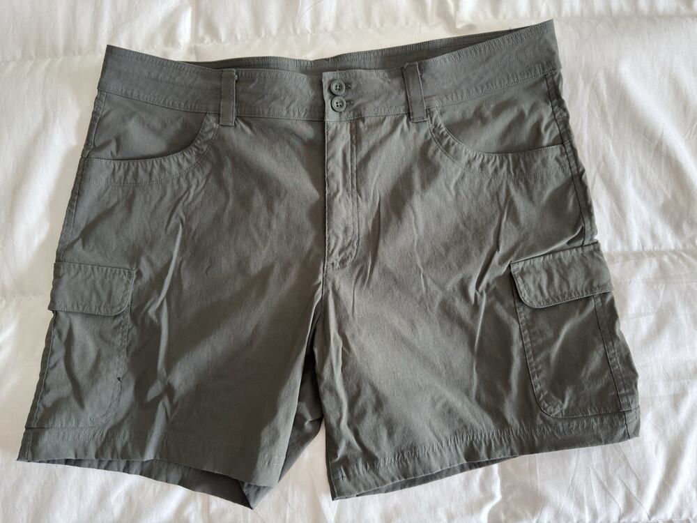 Eddie Bauer Women’s Summer Trail Cargo Shorts Stretch Hiking Outdoors NWOT 16